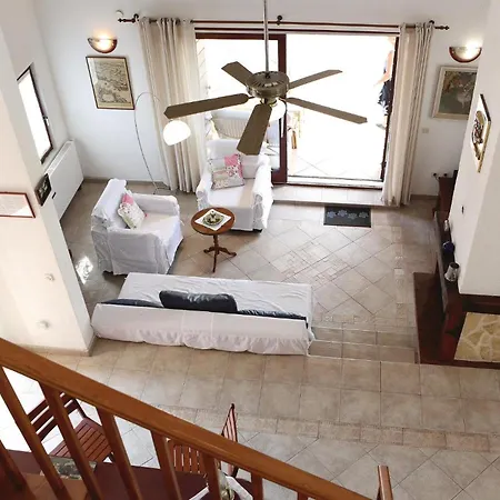 Ferienhaus Vela Rina Iv *