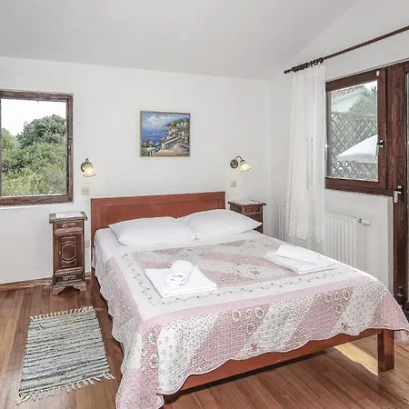 Vela Rina Iv Ferienhaus *