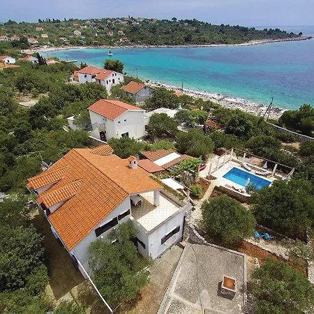 Vela Rina Iv
